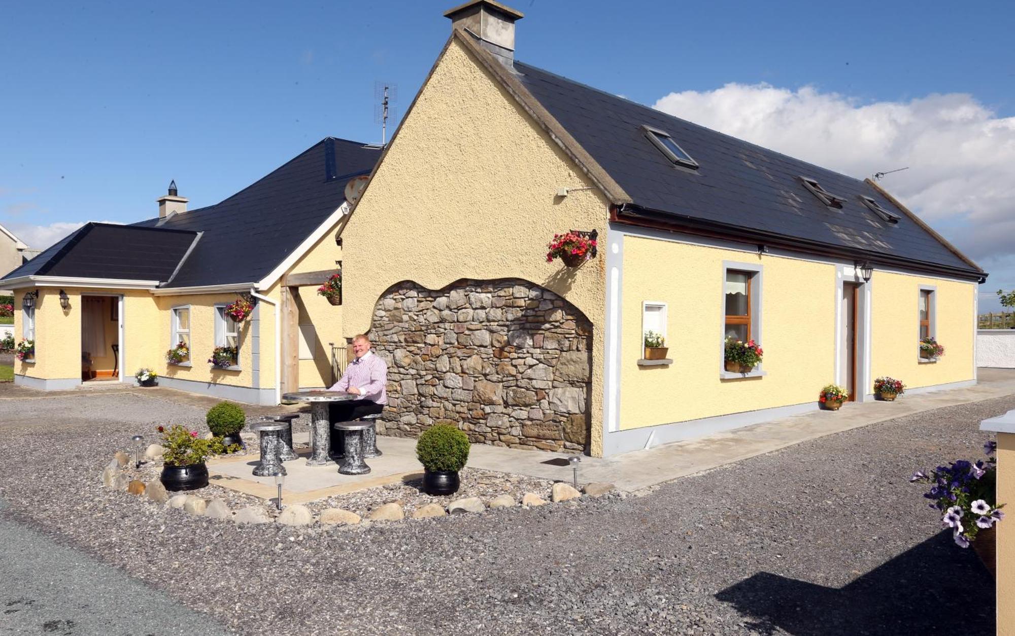 Beezies Self Catering Cottages Grange  Exterior foto